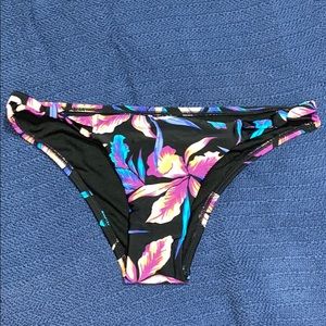 Roxy floral bikini bottoms